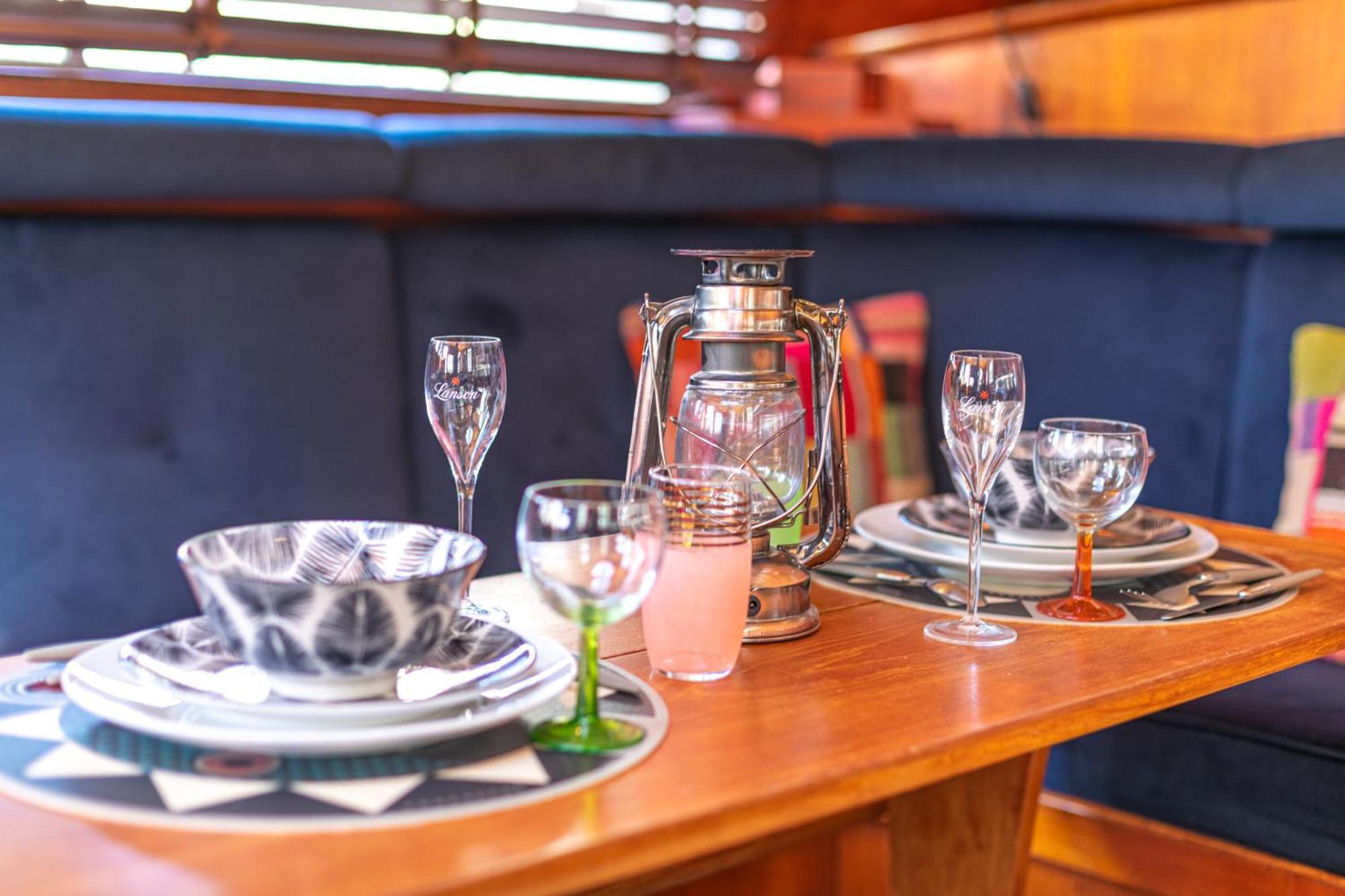 ホテル Bateau Le Nubian ナルボンヌ エクステリア 写真