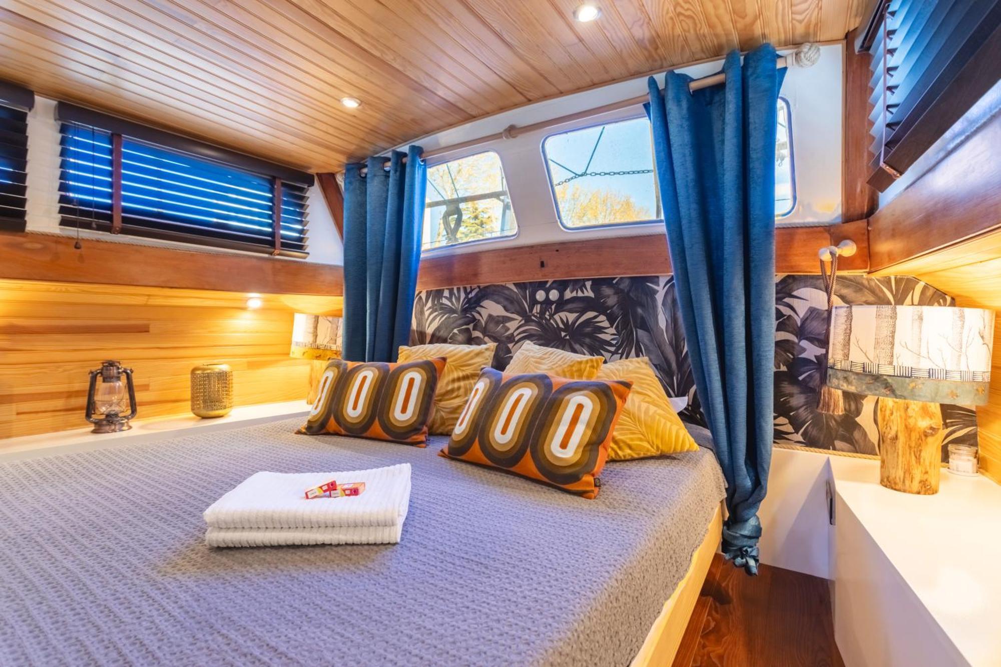 ホテル Bateau Le Nubian ナルボンヌ エクステリア 写真